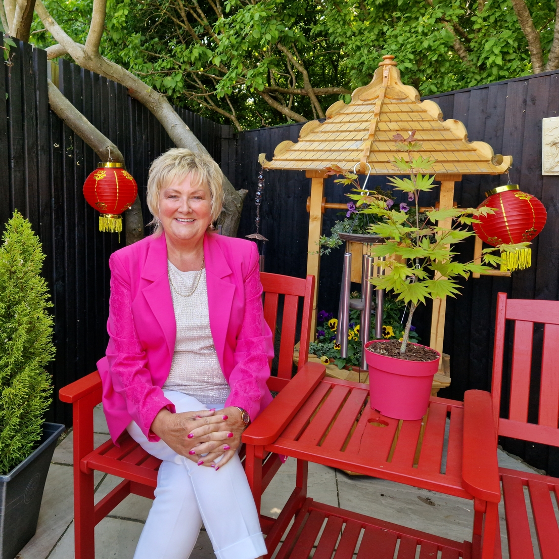 Jeanette the Gift — medium and spiritual guide